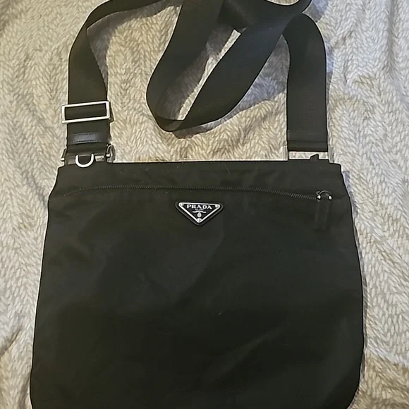 Prada mens handbag - Picture 2 of 3